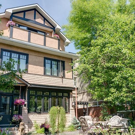 Calgary Westways Guest House Exterior foto