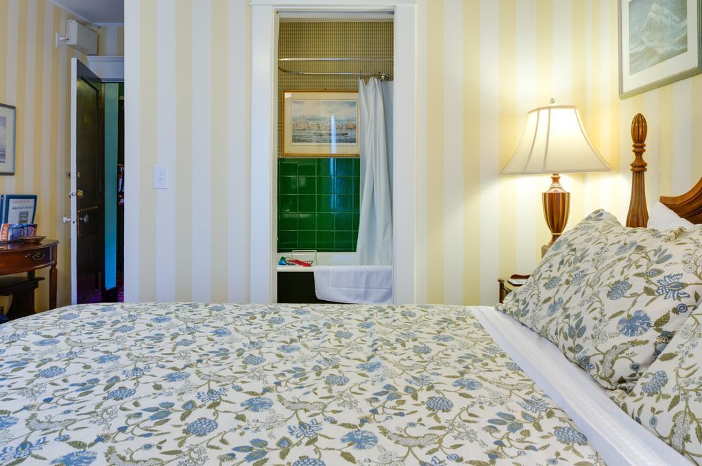 Calgary Westways Guest House Quarto foto